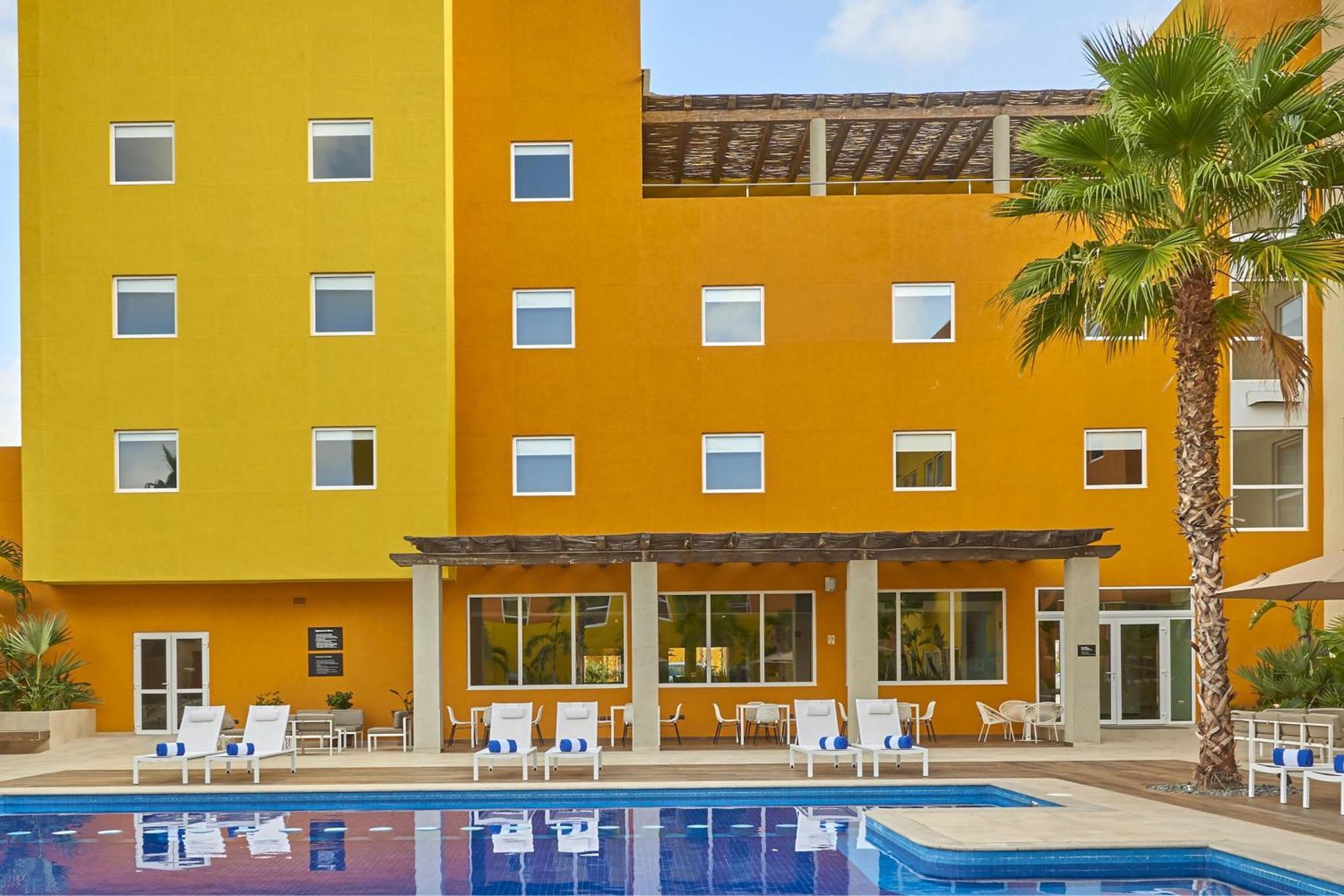 City Express Suites By Marriott Cabo San Lucas Exterior foto
