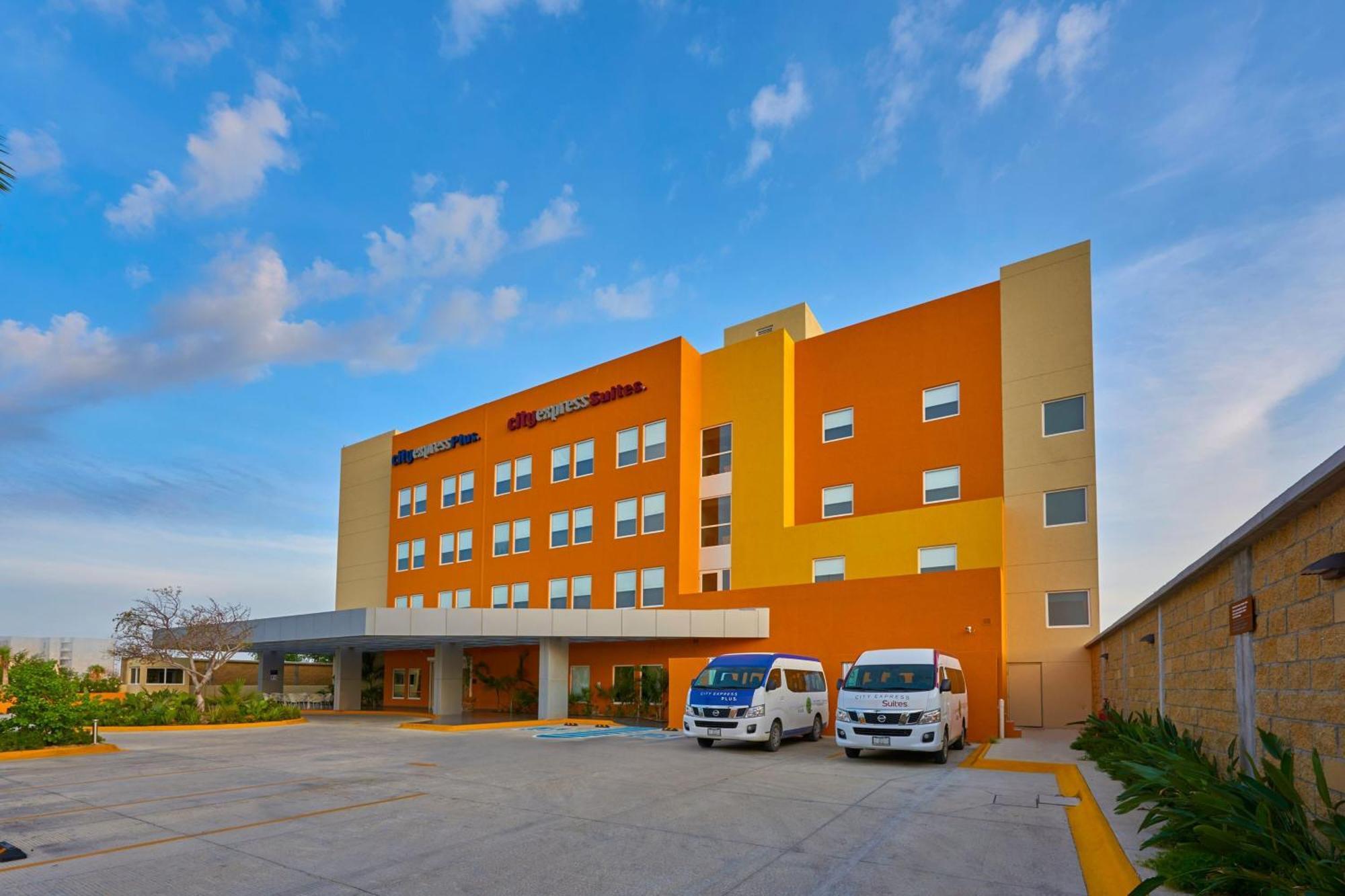 City Express Suites By Marriott Cabo San Lucas Exterior foto