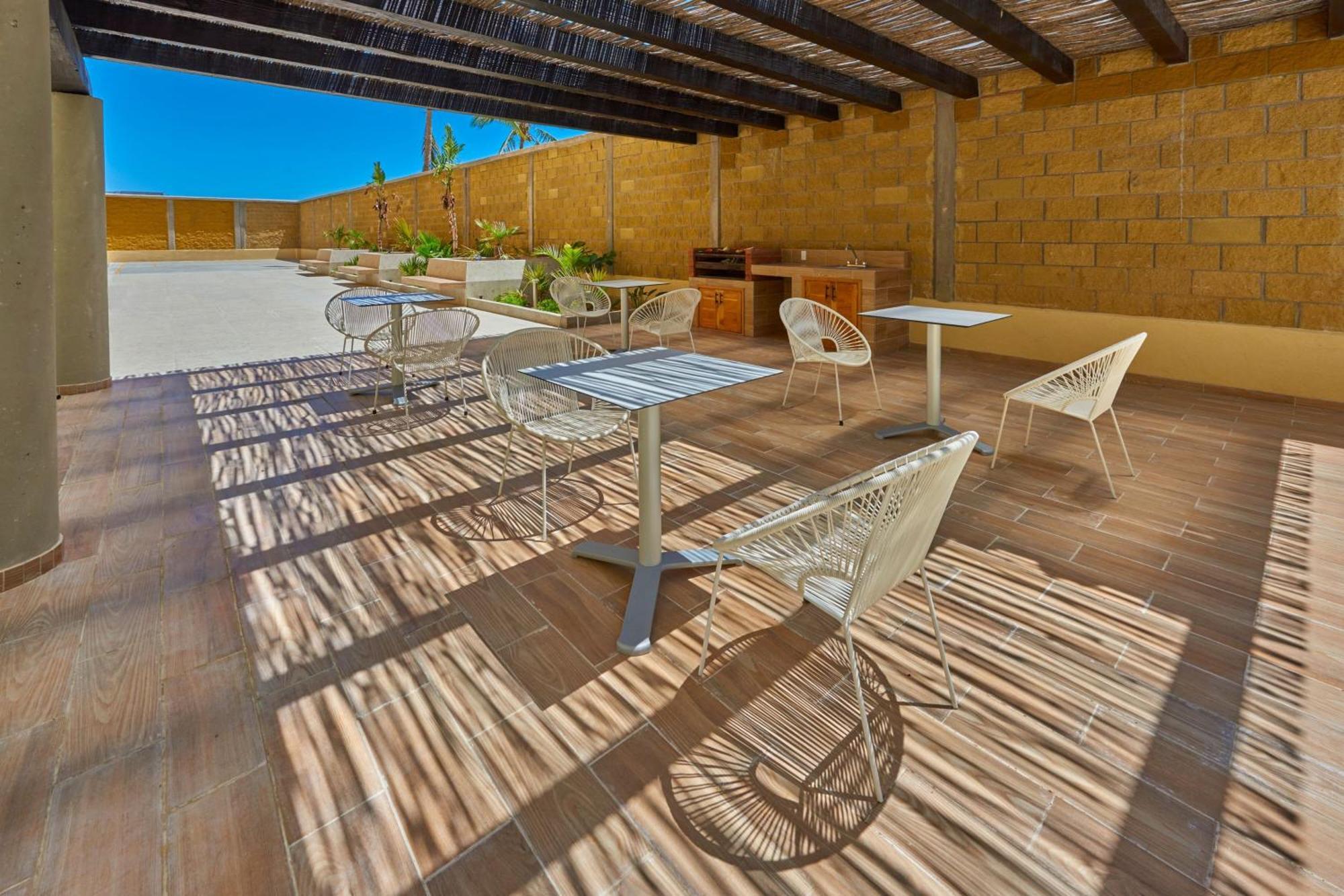 City Express Suites By Marriott Cabo San Lucas Exterior foto